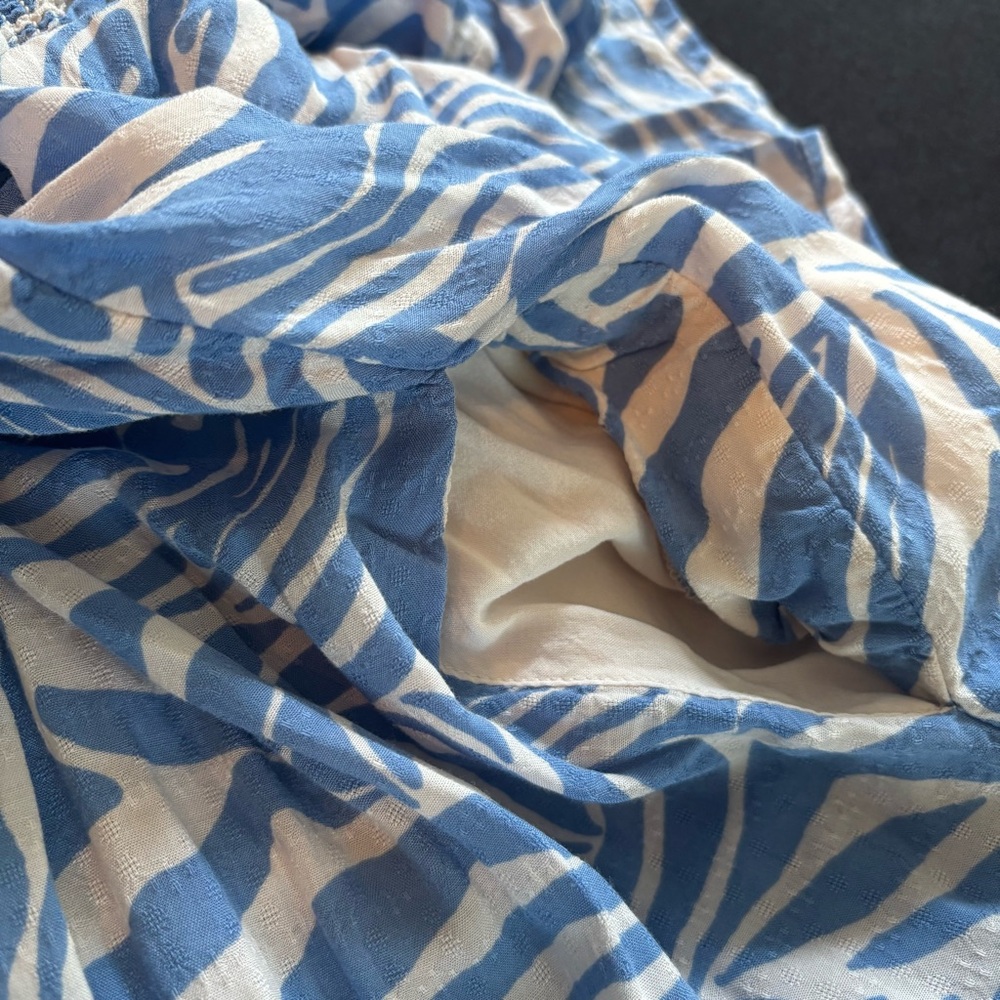 Blue and White Patterned Maxi Dress size XL - Picture 10 of 10